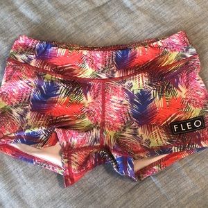 FLEO shorts 3.25, Medium, tropical design